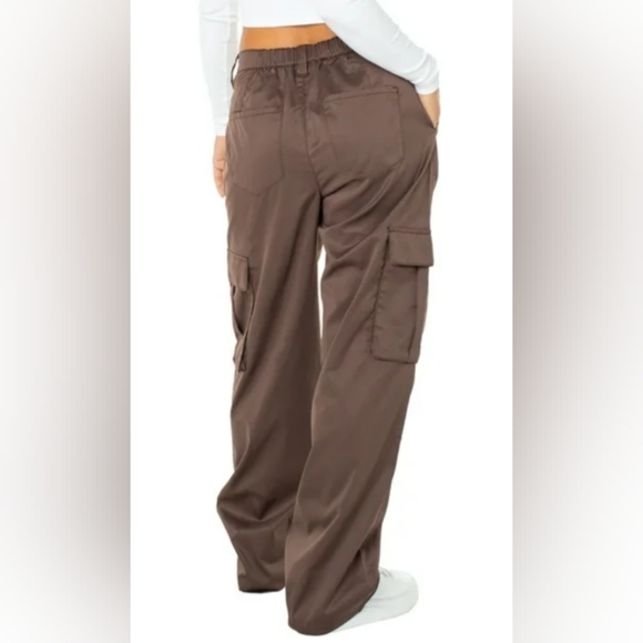 CELEBRITY PINK Winter‎ Fall Chocolate Satin Wide Leg Cargo Pants (#1,516) - Picture 11 of 13